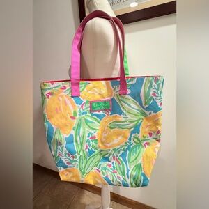 Lilly Pulitzer for ESTEE LAUDER | classic floral tote bag
